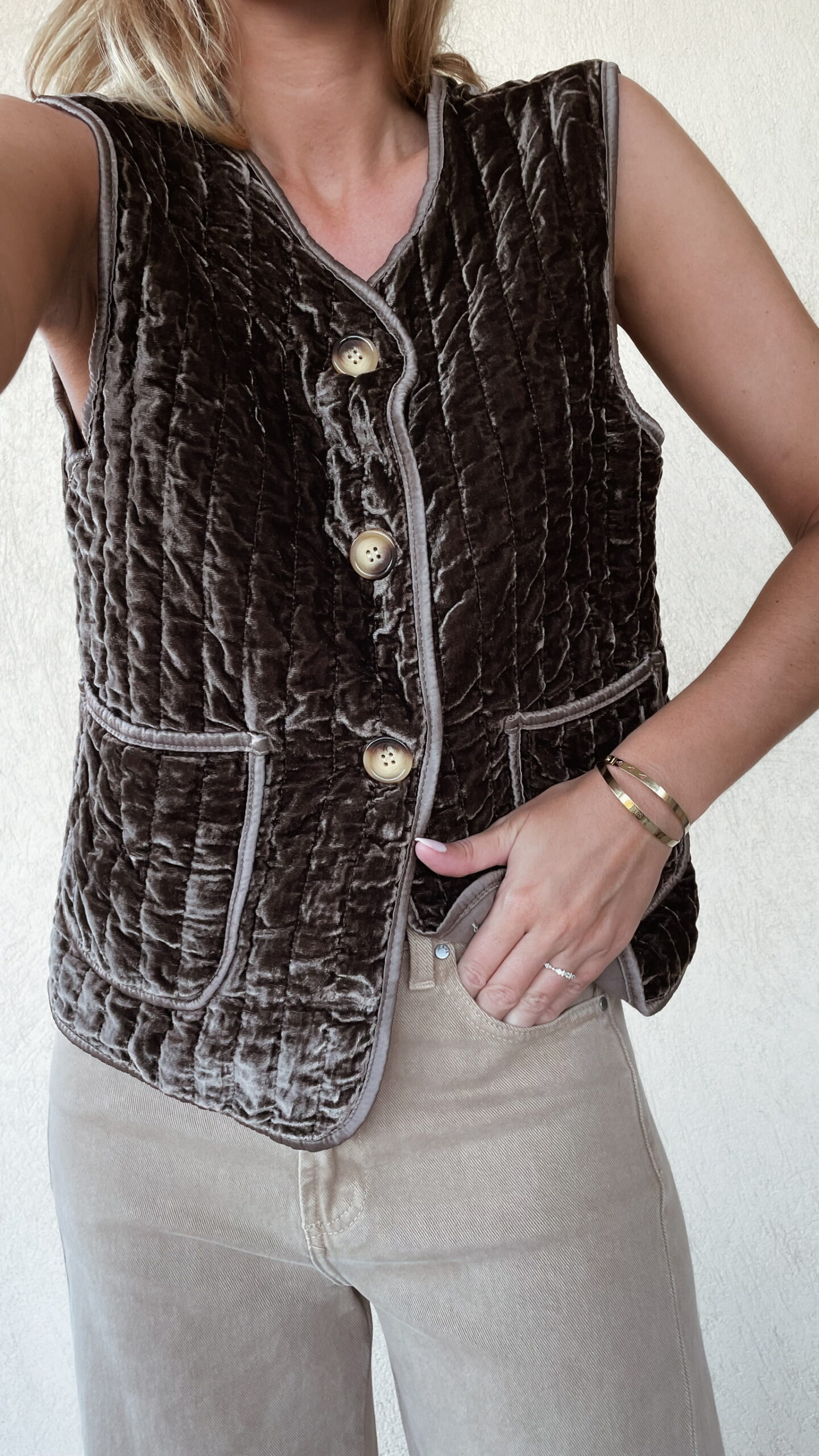 Alternative view of Gilet marron clair Velours