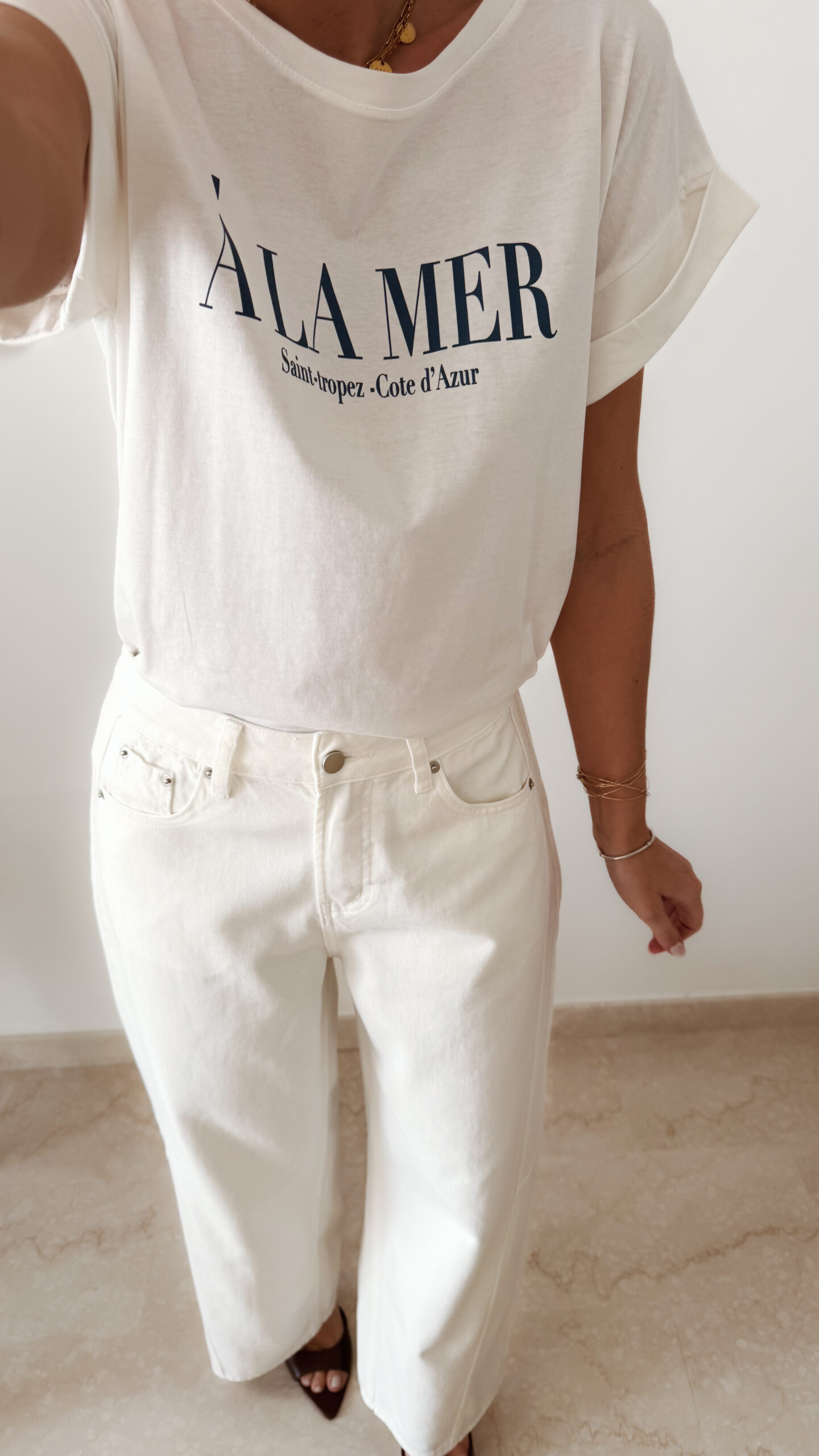 Alternative view of Jean Blanc Rosalie