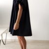 Robe courte en popeline marine à manches bouffantes – Élégance chic femme