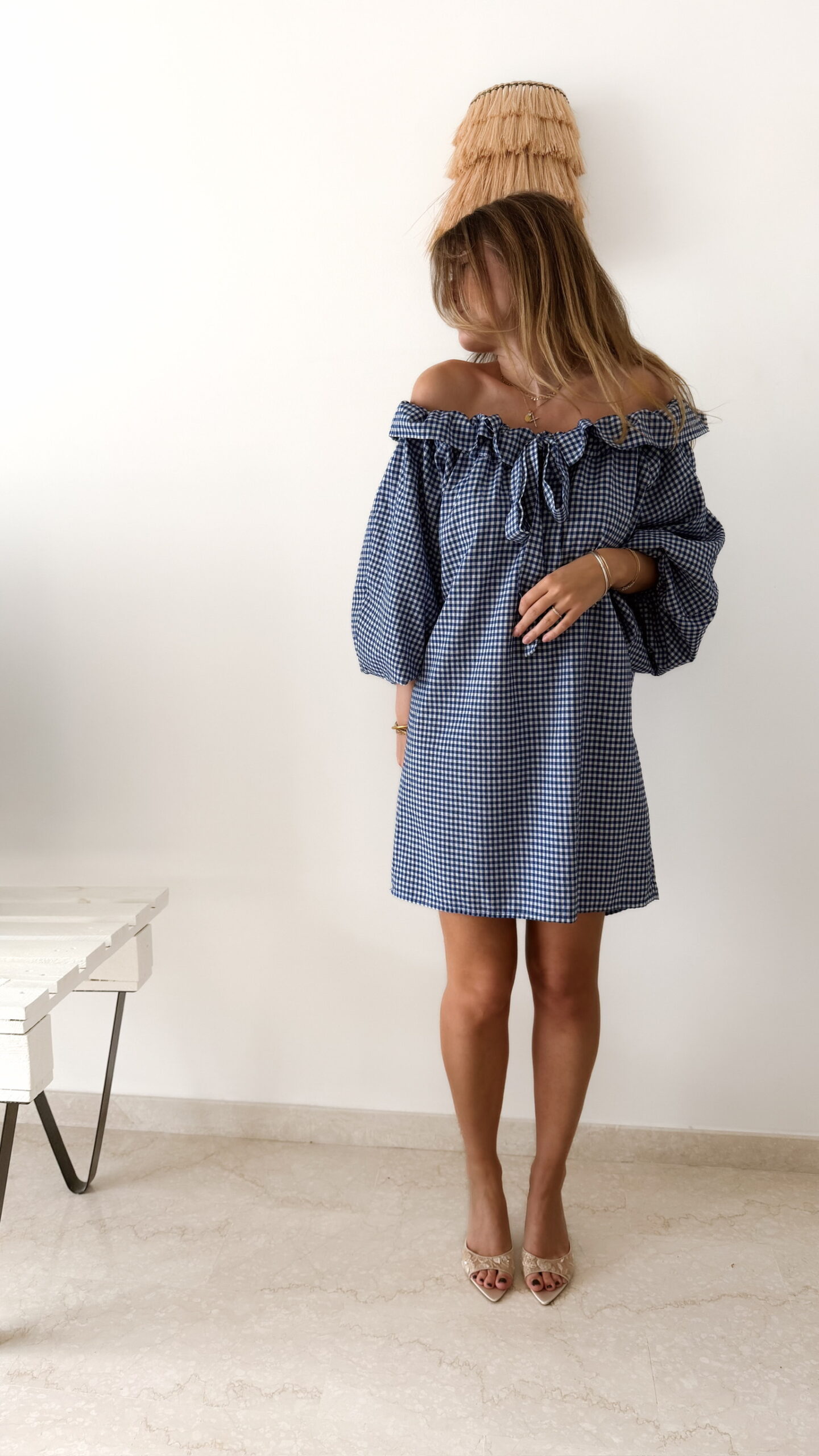 Robe courte vichy marine épaules dénudées – Style bohème chic femme